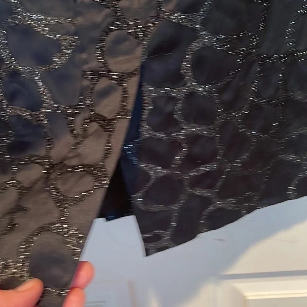 Harold’s NWT 🔥sale🔥black skirt with silver details